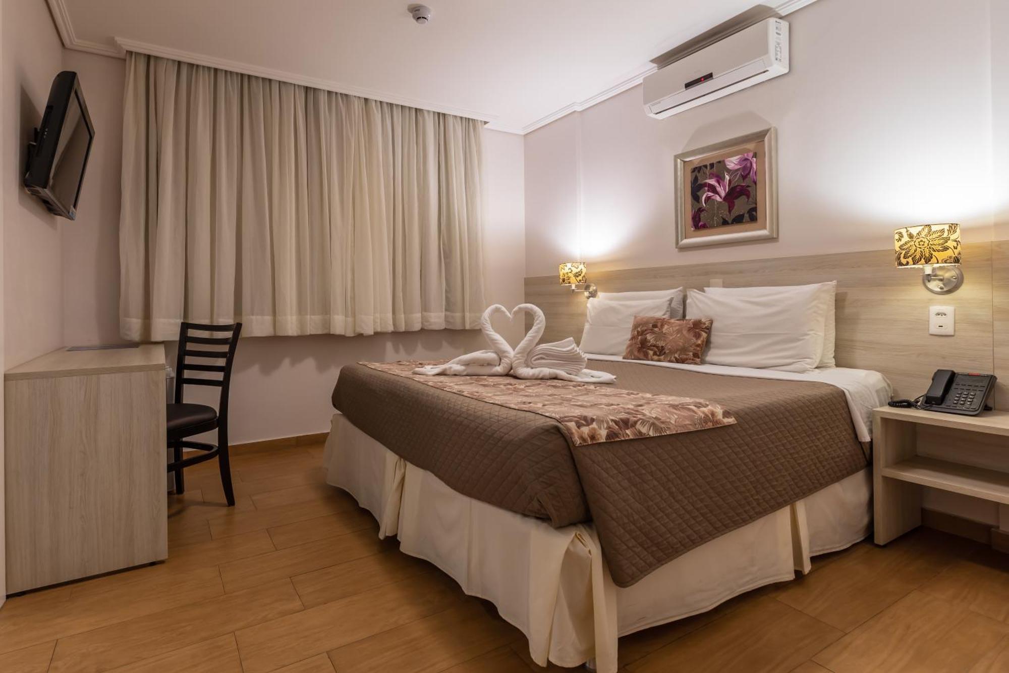 Taroba Hotel ฟอสดูอีกวาซู ห้อง รูปภาพ